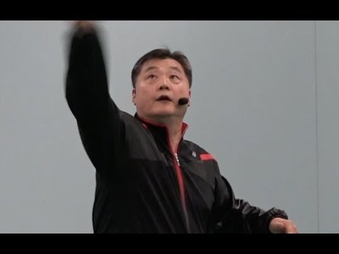 Badminton-Corraction Backhand Clear (02) Li from Canada A Club Player Hitting Skills