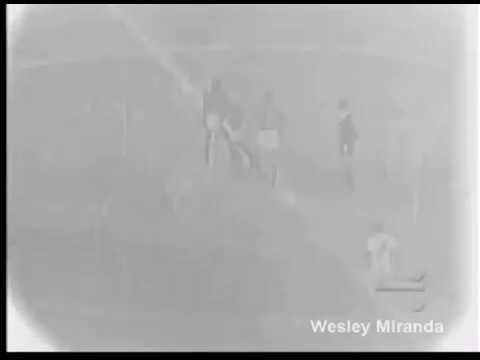 Pelé Edson (Santos) - 23/08/1965 - Santos 4x0 Portuguesa - 3 gols