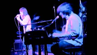 Fiery Furnaces - Sweden (aka Bright Blue Tie)