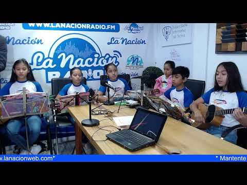 La Academia Cuatro visita Mi Gente