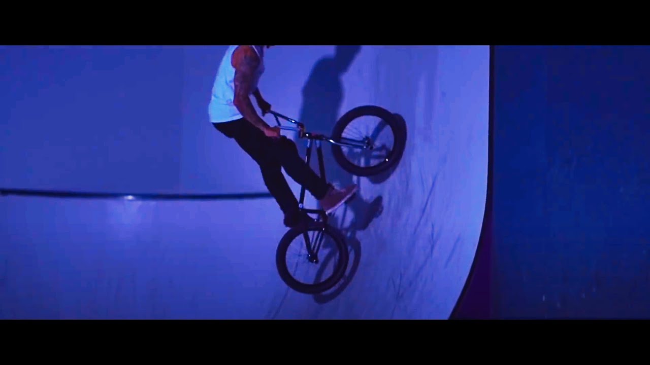 Andre Jesus - Friday Night