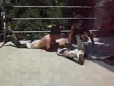 Marcus Warwick vs Henry Camacho