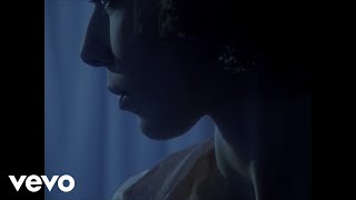 Aurore Music Video