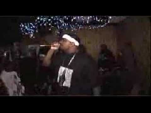 FRED KNUXX - KICKSTAND