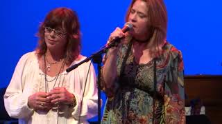 Susan Cowsill &amp; Vicki Peterson with The Continental Drifters,  Alex Theatre 5/25/2017 Glendale Cal
