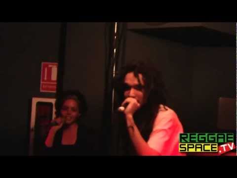 Mr Godeh feat San - Siempre quieren más!!!! - Live in Valencia 2012 HD