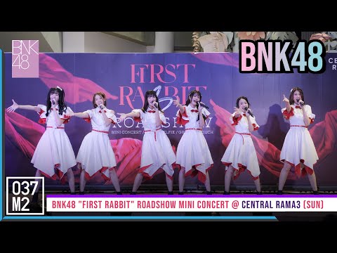 220227 BNK48 - BNK48 @ BNK48 First Rabbit Roadshow Mini Concert [Overall Stage 4K 60p]