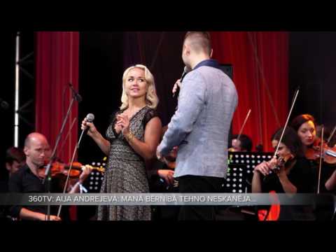 Aija Andrejeva: Mamma iesita tēvam "pa īsto vietu" un tā viņi iepazinās...