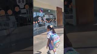 Ella creía que la llevaba a la bodega de libros editorial Trillas y no 🤣🤣