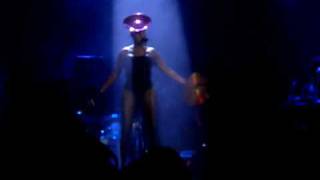 GRACE JONES - DEMOLITION MAN (BRISTOL JANUARY 2009)
