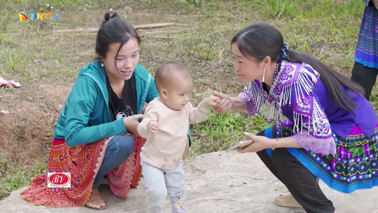 KHUYẾN KHÍCH KẾT HÔN TRƯỚC 30 TUỔI, SINH ĐỦ HAI CON
