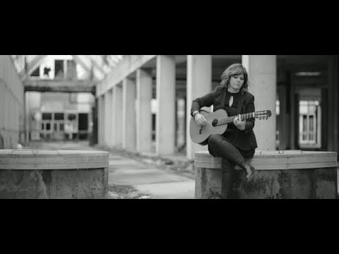 Tamara Perc - Baš u inat (Official video 2023)