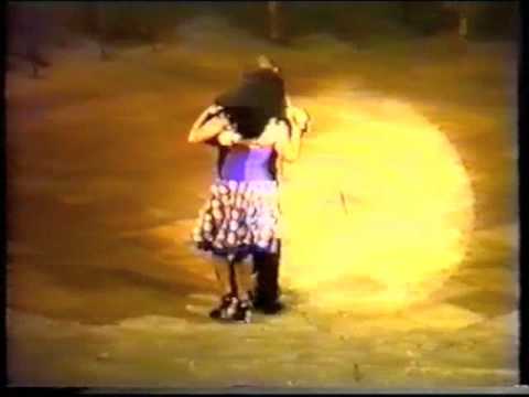 Puppy Castello y Graciela Gonzalez - El Cencerro - Juan D'Arienzo