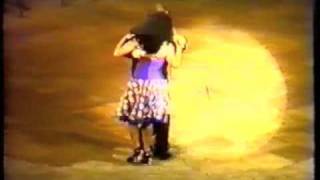 Video thumbnail for Puppy Castello y Graciela Gonzalez - El Cencerro - Juan D'Arienzo