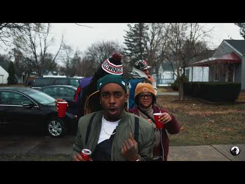 YUNGLILLORD AND MOODINITHEOPP - BACK N FORTH