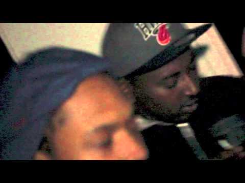 shorta-green lights BP