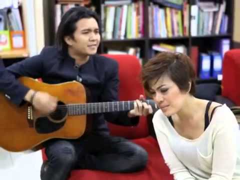 Just Give Me A Reason   Acoustic Version Novita Dewi Alex Rudiart