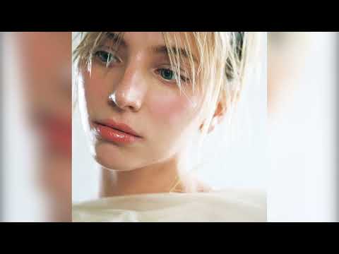 Hailey Knox - Stranger (loop) (Official Audio)