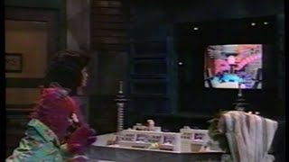 Sesame Street (#3713): A Crisis on the Wiggleprise