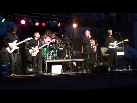 02  SI TE ACUERDAS DE MI   LOS MITOS