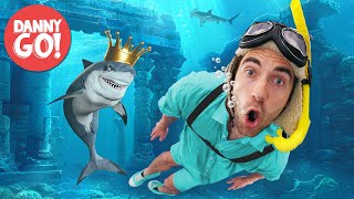 Tiburones en el Agua 2: ¡El Ascenso del Rey Tiburón! 🦈 | Danny Go! Canciones para Niños