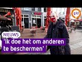 Joni draagt zijn mondkapje nog overal en altijd