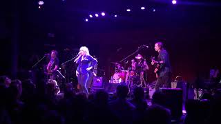 Lucinda Williams with Chrissie Hynde - Sweet Side