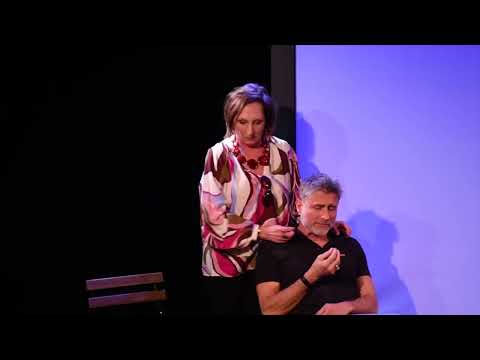 Comment transformer une tragédie en comédie sans que l’auteur s’en ren 