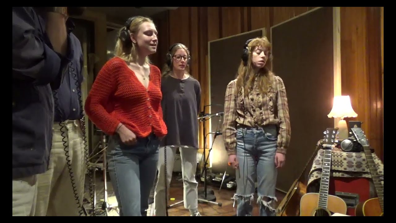 Flyte - Speech Bubble (Studio Documentary)