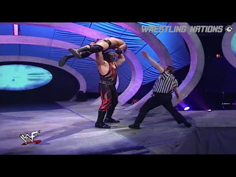 Triple H vs Kane on SmackDown - Kane in Dangerous Mood