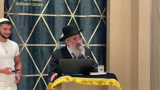 Shabbat – The Source of All Blessings (הרב יצחק ישראלי) - התמונה מוצגת ישירות מתוך אתר האינטרנט יוטיוב. זכויות היוצרים בתמונה שייכות ליוצרה. קישור קרדיט למקור התוכן נמצא בתוך דף הסרטון