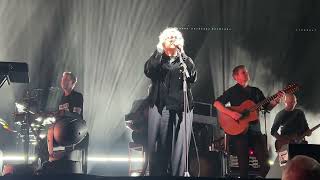 Massive Attack with Elizabeth Fraser - Teardrop (live at Co-Op Live, Manchester 5-6-2025)