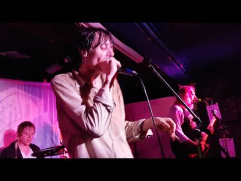 Senseless Things - Easy To Smile (live at the New Adelphi Club, Hull)