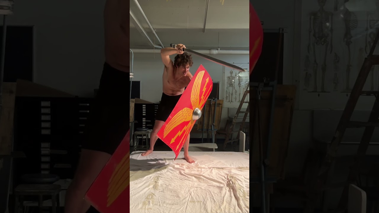 Sword and Shield Pose Reference #figuremodel #lifemodel #posereference #short