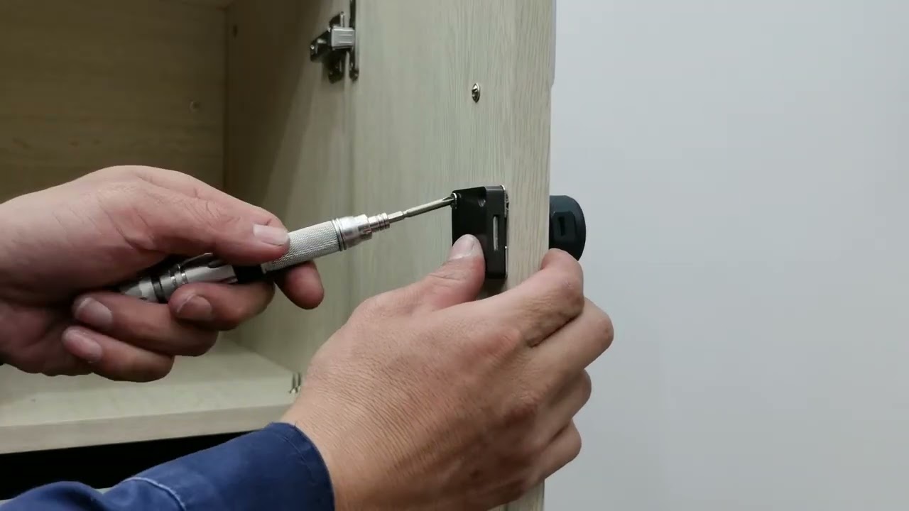 Vanma fingerprint lock video guide for installation VM101