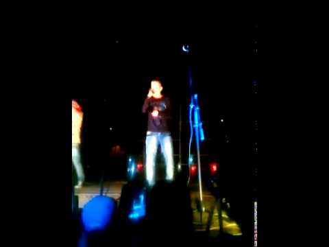 YvAvI ft  DiCh y - (LIVE Poti)