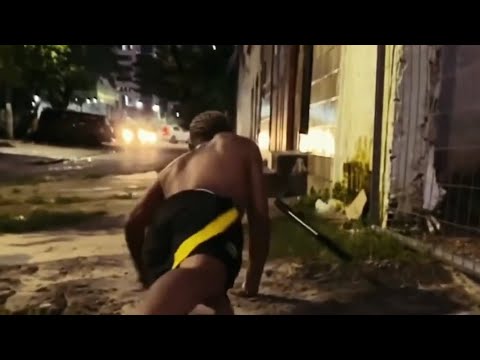 Capitão pitomba, Posturado e Calmo, Vai no chão Bê