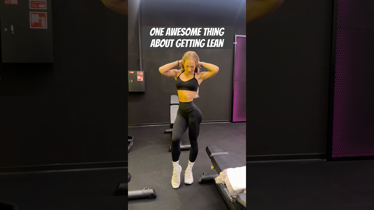 Wearing Bombshell Sportswear, discount code: LAURA 🖤 #backday #backgains #backworkout #gymgirl