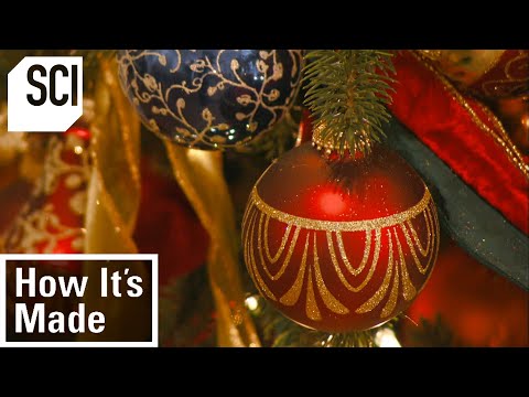 How It's Made: Glass Christmas Ornaments