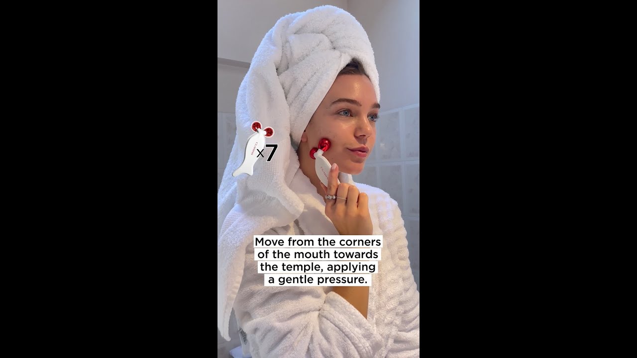 Watch Tutorial Clarins Beauty Flash Facial Stimulator Now Tutorial Clarins Beauty Flash Facial Stimulator