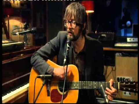 jarvis cocker, plays acoustic version of babies by Pulp