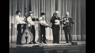 Earl Scruggs "Molly and Tenbrooks" (WSM Grand Ole' Opry Recording 3/7/1947)