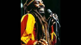 Bunny wailer Ft Q Paula Love I can feel.wmv