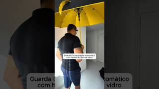 O maior guarda chuva automático reforçado com fibra de vidros