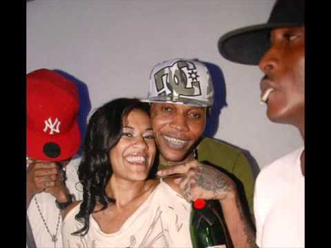 Vybz Kartel - Fuck Pon Him / Raw Version / Sexy Bak Riddim / BircHill Prod. / 2010