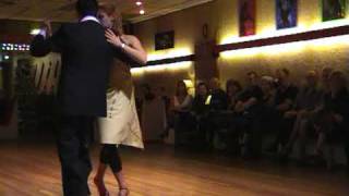 Jose Vazquez & Anna Yarigo "E.G.B." Fervor de Buenos Aires