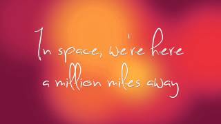 Download lagu The Moon Song (lyrics) - Scarlett Johansson & Joaquin Phoenix mp3