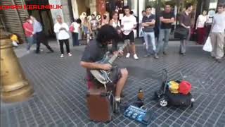 Download lagu Pengamen jalanan langsung di samperin sama penyanyi aslinya mp3 Download lagu Pengamen jalanan langsung di samperin sama penyanyi aslinya mp3