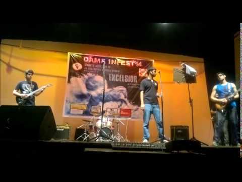 Knockin' on Heaven's Door covered live by Alexithyme