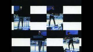 Kraftwerk - Hall of mirrors (live in London, UK)